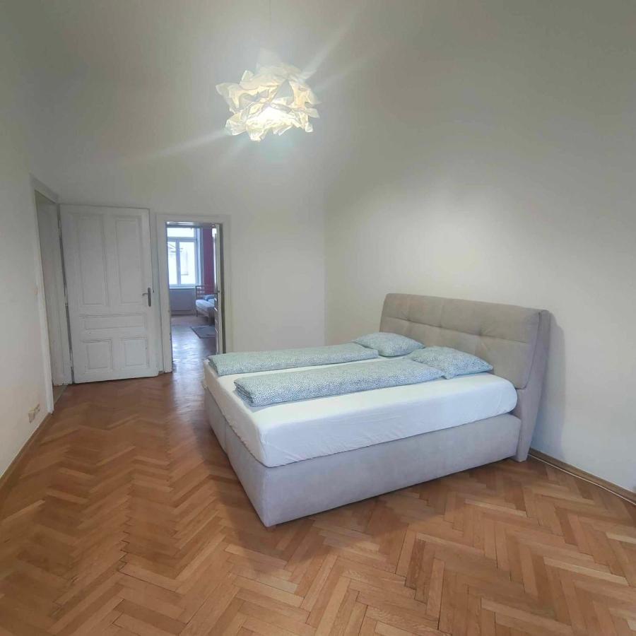 Apartamento Large 4 In The Center Of
