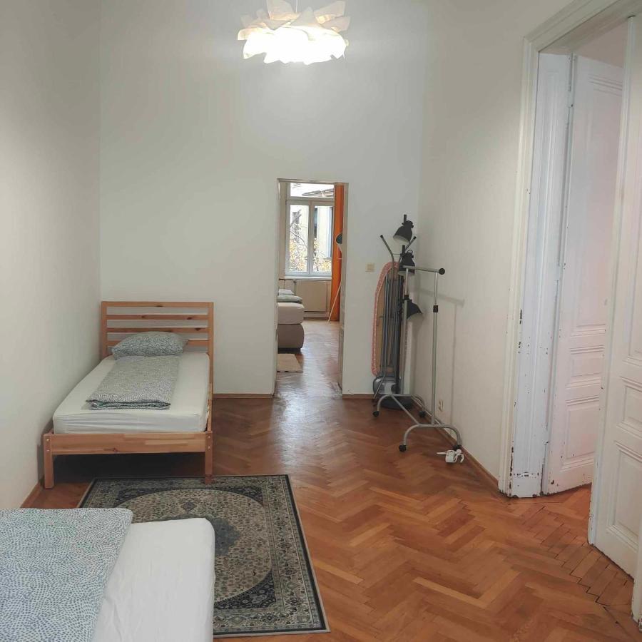 Large 4 In The Center Of Apartamento
