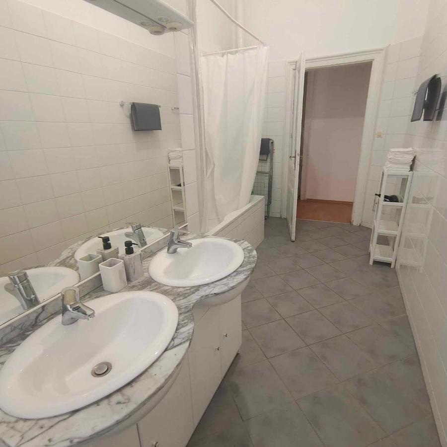 Large 4 In The Center Of Apartamento Viena