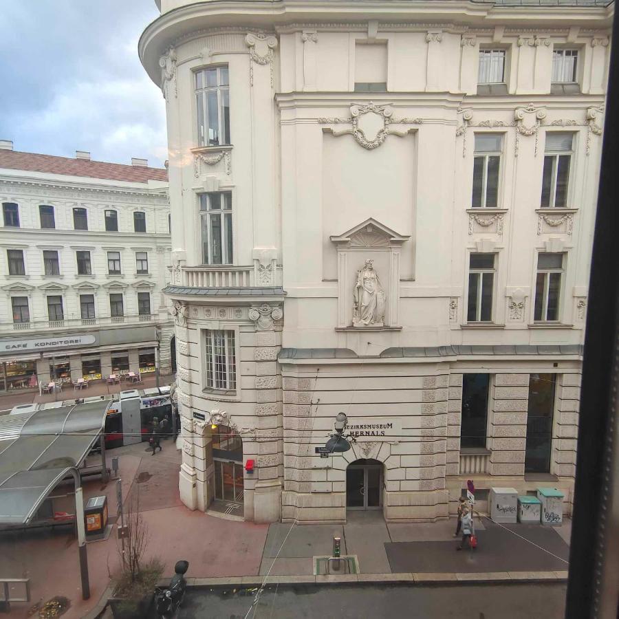 Large 4 In The Center Of Apartamento